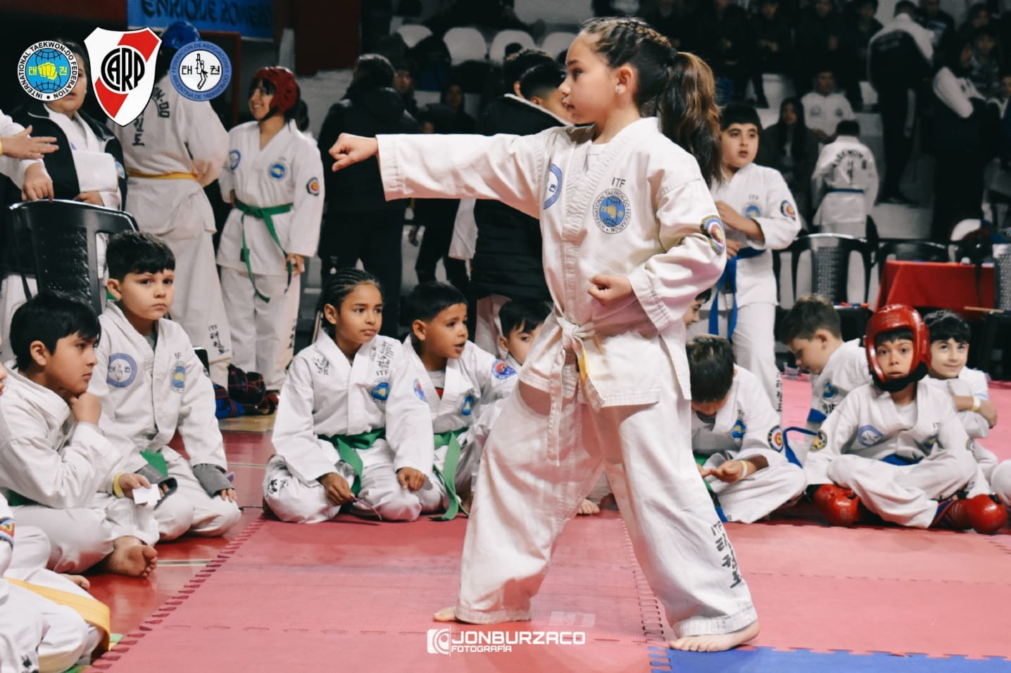 Extraordinaria actuación de taekwondistas de Brown en la Copa River Plate